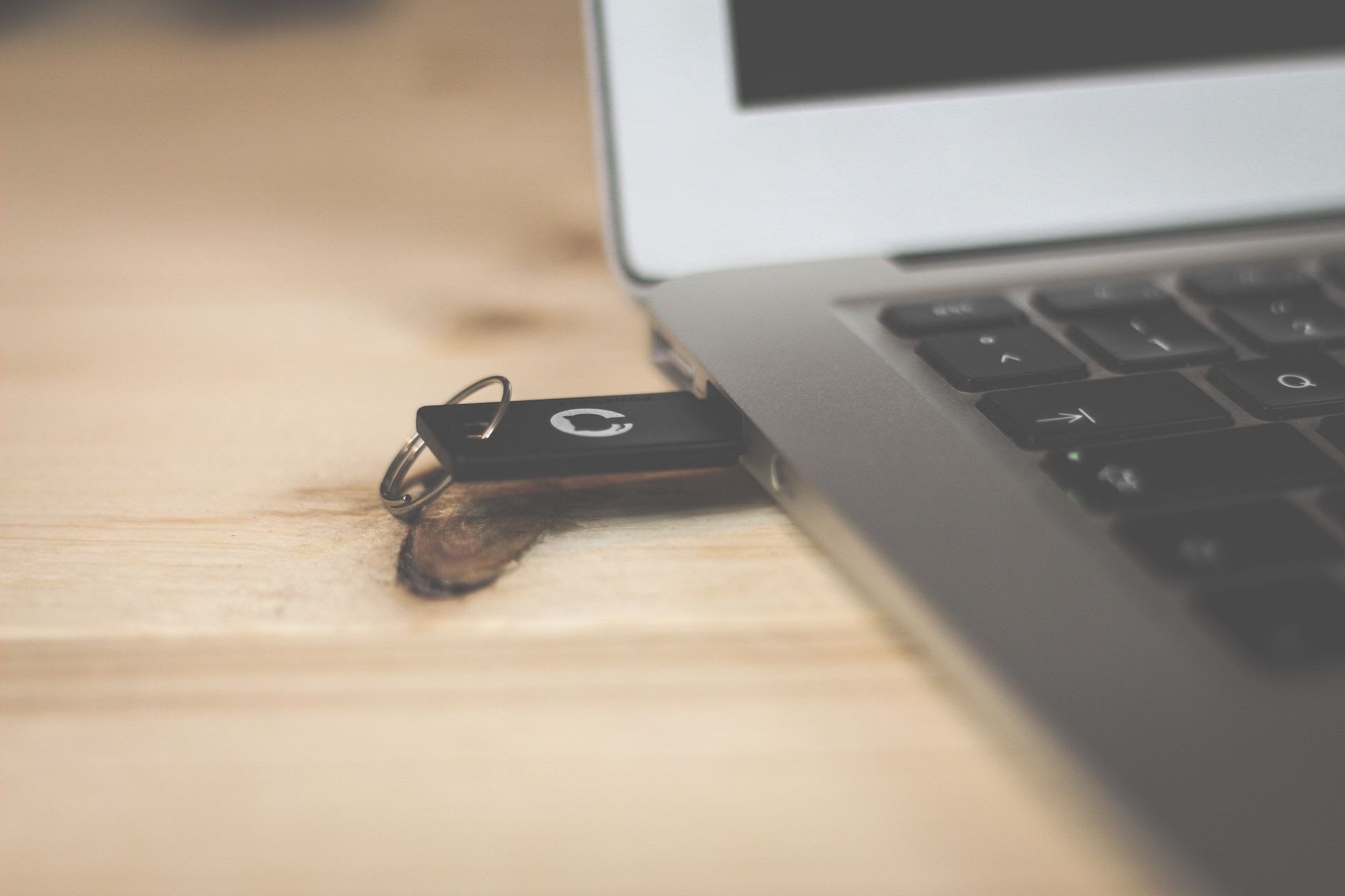 Unlock your Desktop with a USB Drive